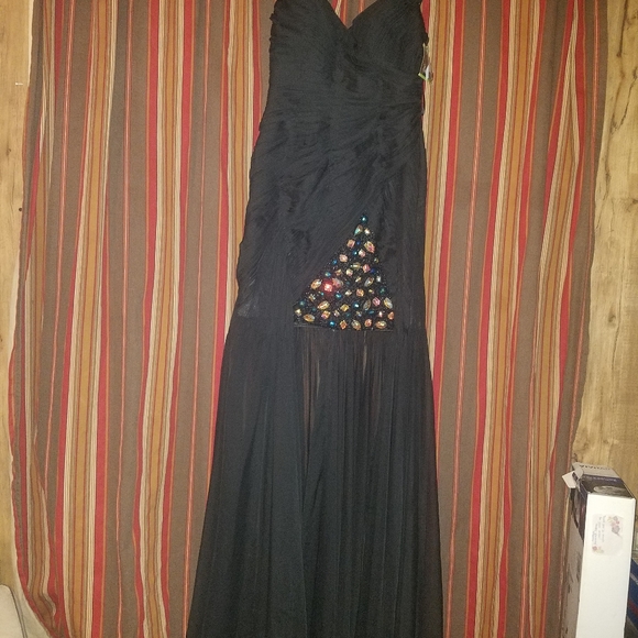 NWT-Cassandra Stone by Mac Duggal gown - Picture 4 of 12